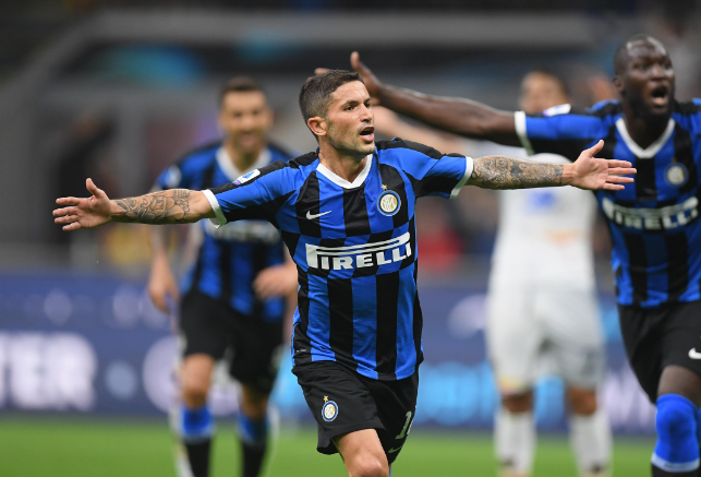 篮球勇士明星球员连续三场20+得分