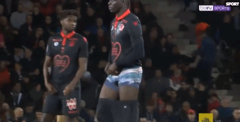 半场战报：米兰0-0拉齐奥，迈尼昂献神扑，红黑军团0射正