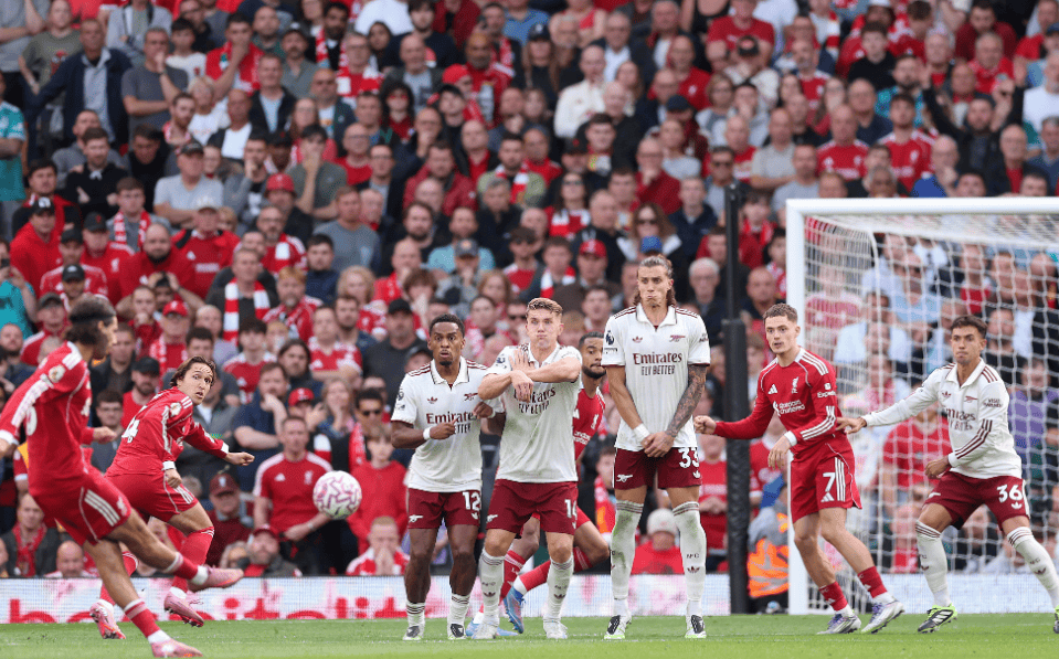 国米2-1凯拉特，劳塔罗两连击破门，奥古斯托远射制胜