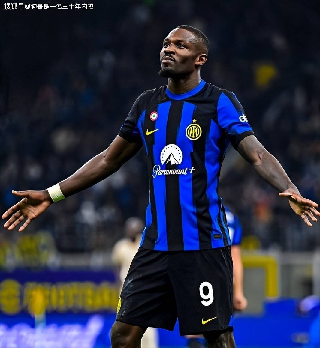 ATP总决赛第4日综述：辛纳两连胜提前晋级，谢尔顿遭逆转无缘四强