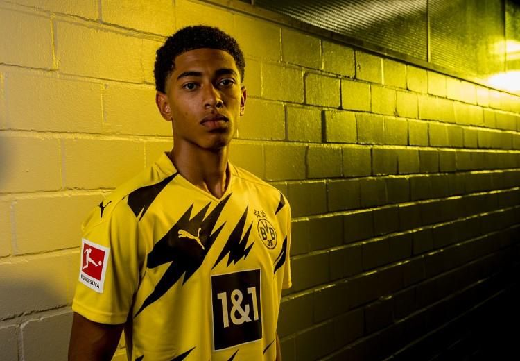 今天是北京时间2025年11月23日星期日,欢迎收看早报！