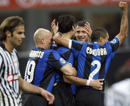 德甲第13轮最佳球员：凯恩替补戴帽第五次当选