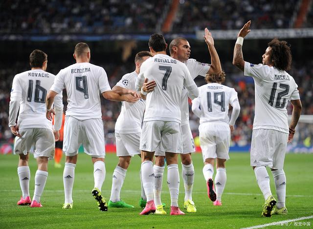 意媒：国米想引进一名年轻中卫，目前共有3个目标