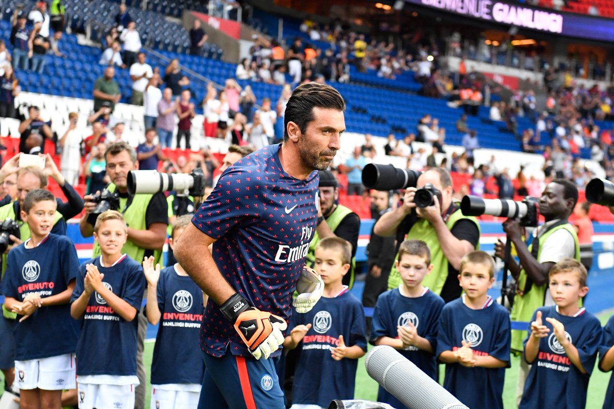 跟队记者：萨56可能续约至2029年，今夏他曾被标价3000万欧元