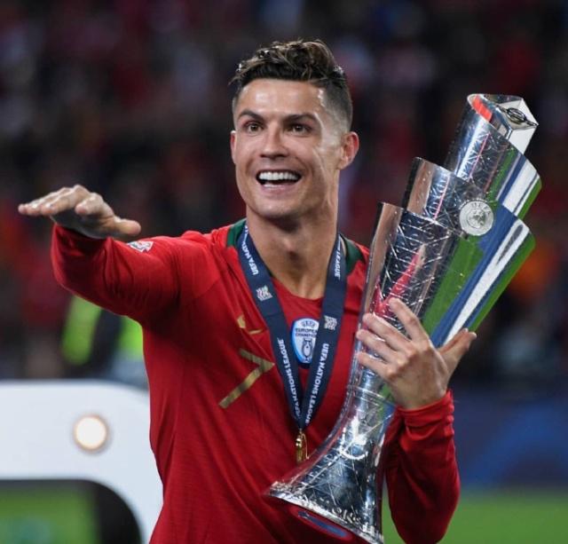 阿斯顿维拉英超前5轮不胜，现四连胜登顶英超第3